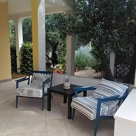 In With Terrace, Wifi, Washing Machine, Dishwasher Apartment Razanj