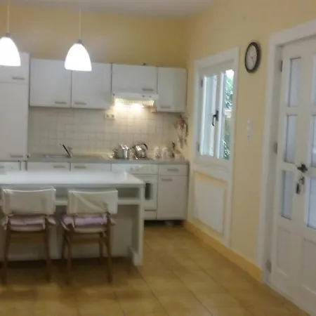 Apartment In With Terrace, Wifi, Washing Machine, Dishwasher Razanj